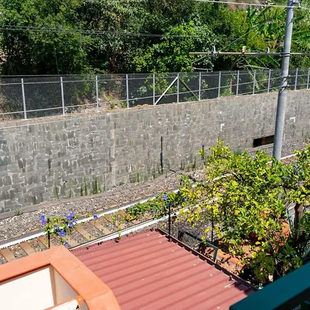 Am 'blick Aufs By Interhome * Giardini-Naxos