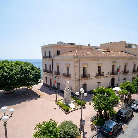 Apartment Am 'blick Aufs By Interhome Giardini-Naxos